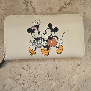 Disney Mickey and Minnie Cream Wallet